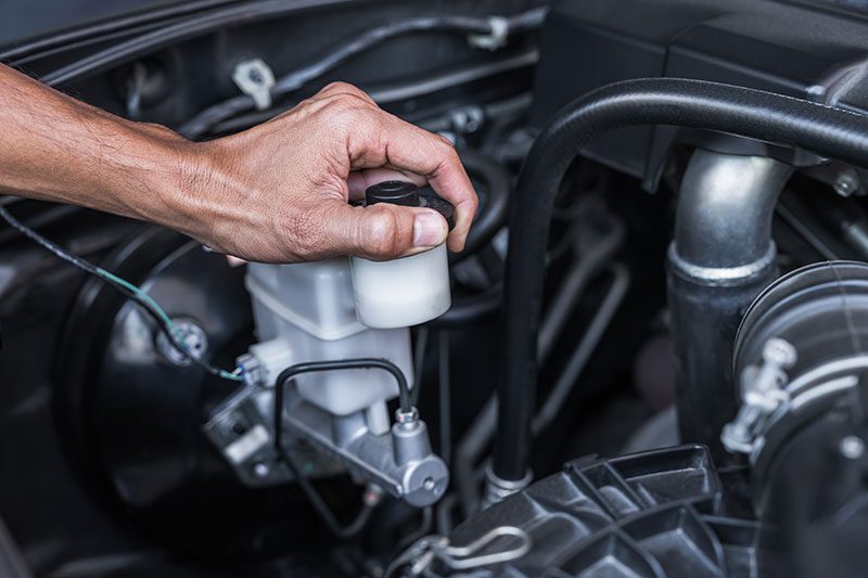 car-brake-master-cylinder-repairs replacement-e-car
